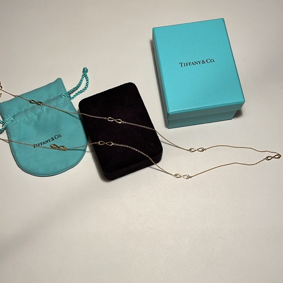 🎡HP🎡 TIFFANY Infiniti Yellow Gold Women Necklace - Picture 4 of 11